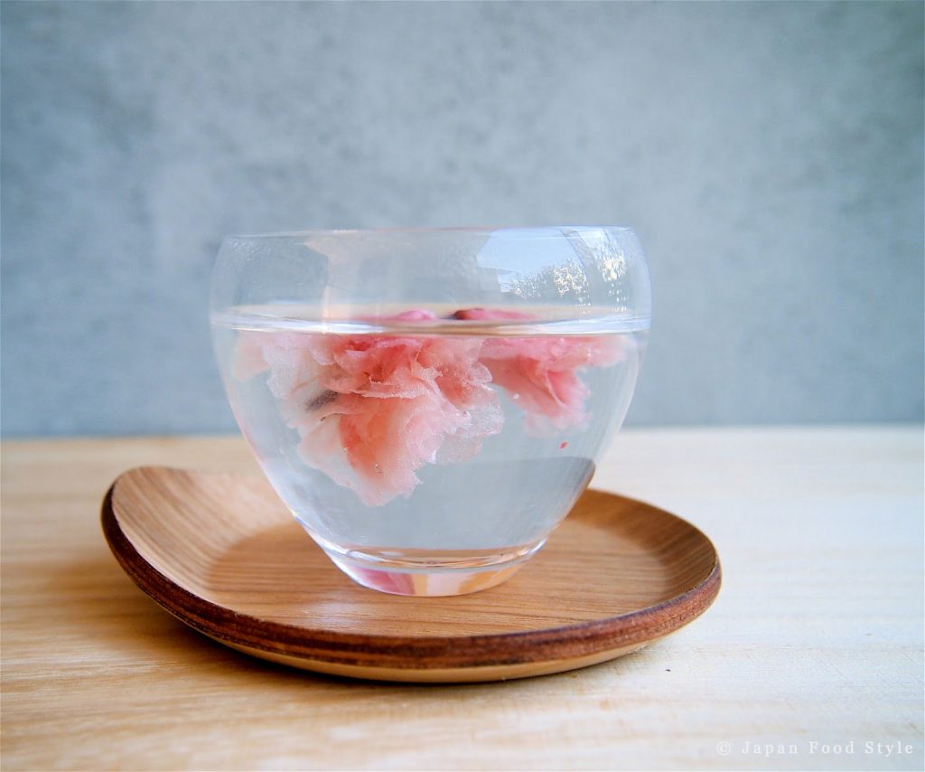 Sakurayu in a bowl