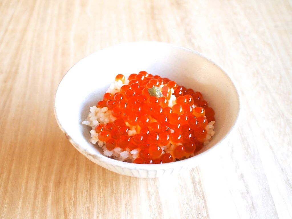 Ikura Recipe (Marinated Salmon Roe) Japan Food Style